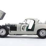 para_1963 Jaguar E Type Lightweight4