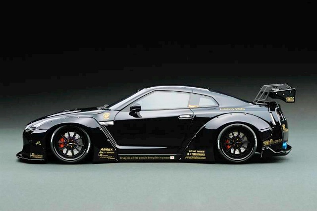 その他 LB WORKS Nissan GT-R (R35) Matte Black MINI GT 31 (open) LB WORKS Nissan GT-R (R35) Matte Black