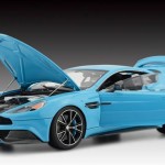 fa_Aston Martin Vanquish Coupe baby blue