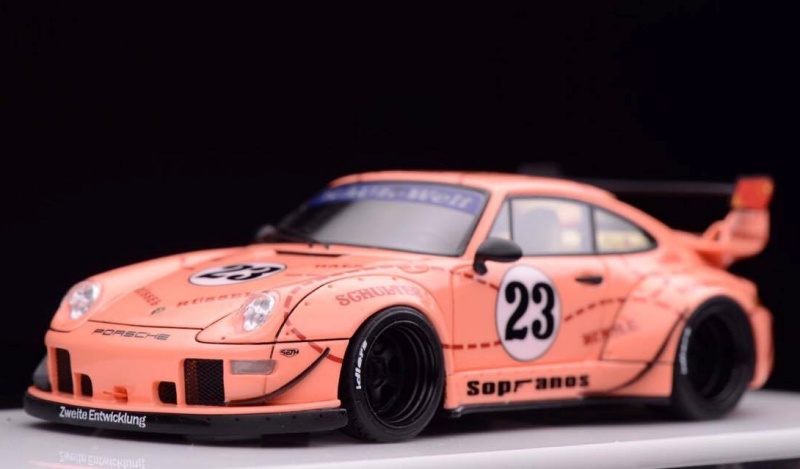 イグニッションモデル RWB 993 ポルシェ PINK PIG　1/43 ピンクピッグ×RWBが1/43スケールに！」ポルシェマニアは