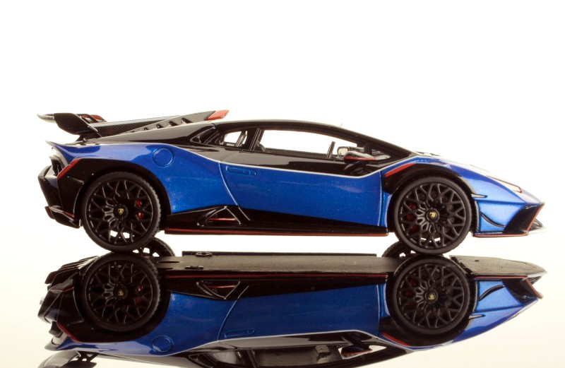 Looksmart 143 Huracán STJ Blu Eliadi •