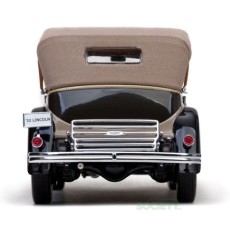 Signature Models 1:18 Lincoln Zephyr année 1939 noir 18102 modèle