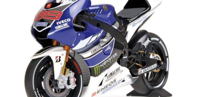 Miniature de Collection YAMAHA YZR M1 Valentino ROSSI Moto GP 2018