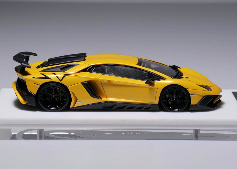 Davis & Giovanni Novitec Aventador SV - Yellow/Black • DiecastSociety.com