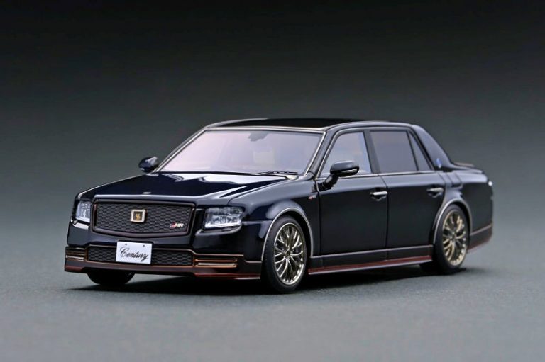 Toyota uwg60 century
