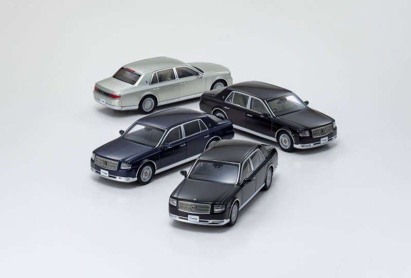 Kyosho 1:43 Toyota Century • DiecastSociety.com