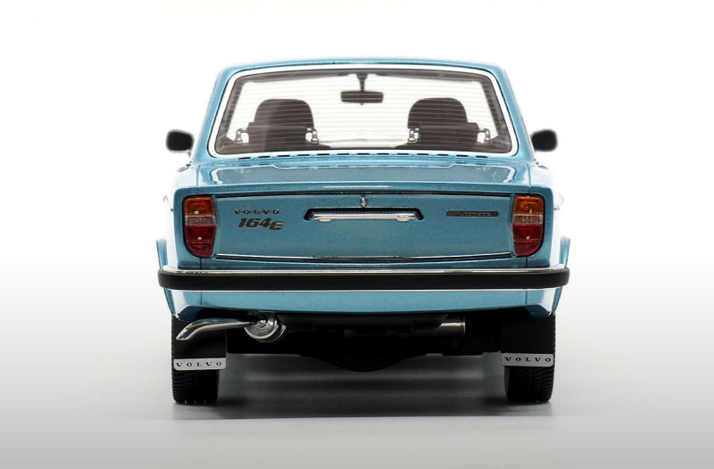 DNA Collectibles Volvo 164 E • DiecastSociety.com