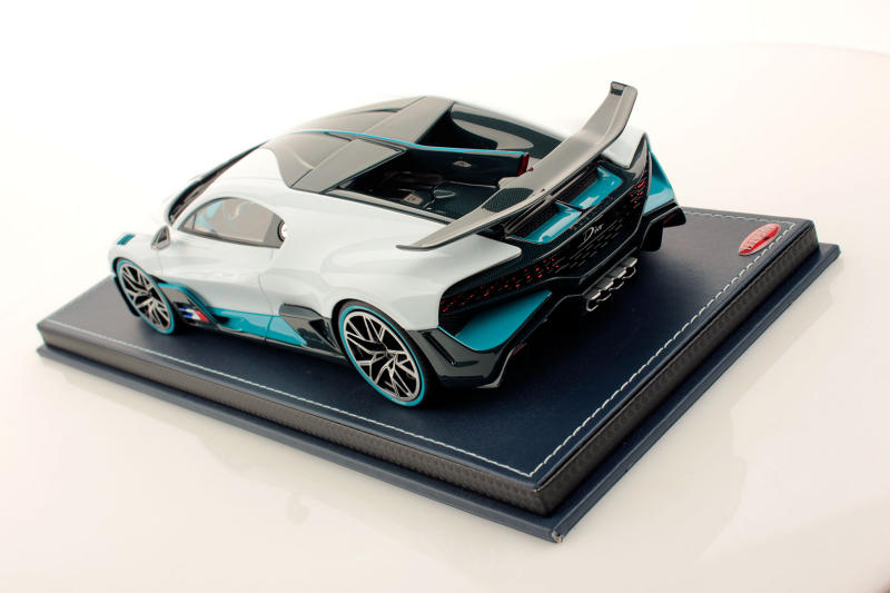 Bugatti Divo Bburago Plus métal 1:18