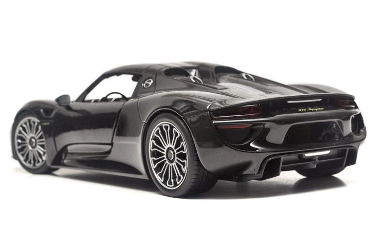 Porsche 918 welly