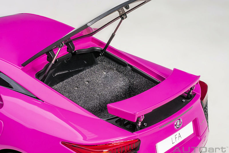 AUTOart - 未展示品オートアート 1/18 レクサス LFA PASSIONATE PINK 1/18 AUTOart Lexus LFA (Passionate Pink) Car Model
