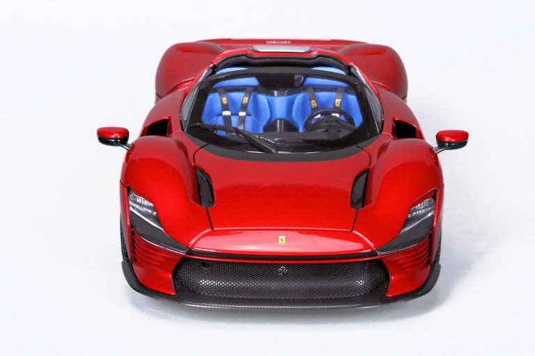 Bburago Ferrari Daytona SP3 Rosso Metallizzato - Modellino In Scala 1/18 Per Collezionisti E Appassionati - Foto 6