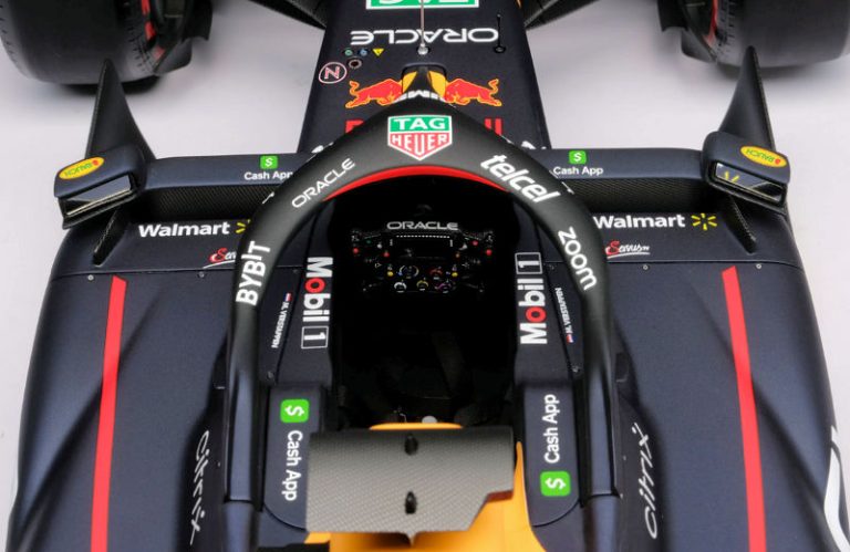 Amalgam 1:8 Oracle Red Bull Racing RB18 2022 Dutch Grand Prix