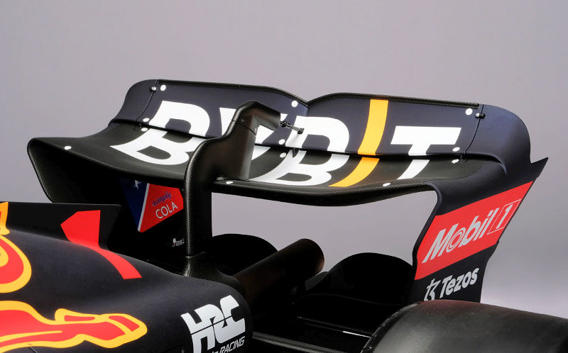 Revealing the Oracle Red Bull Racing RB18 at 1:4 scale – Amalgam Collection