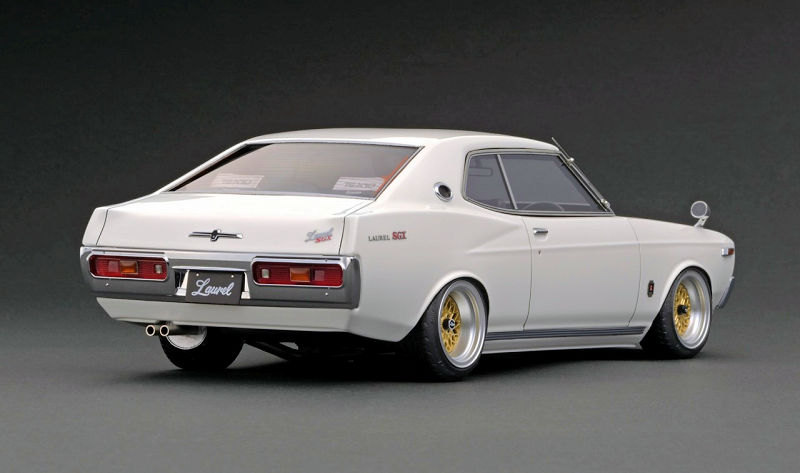 ミニカー1/18 ignition Lourel 2000 SGX No.235 IG3010b.jpg