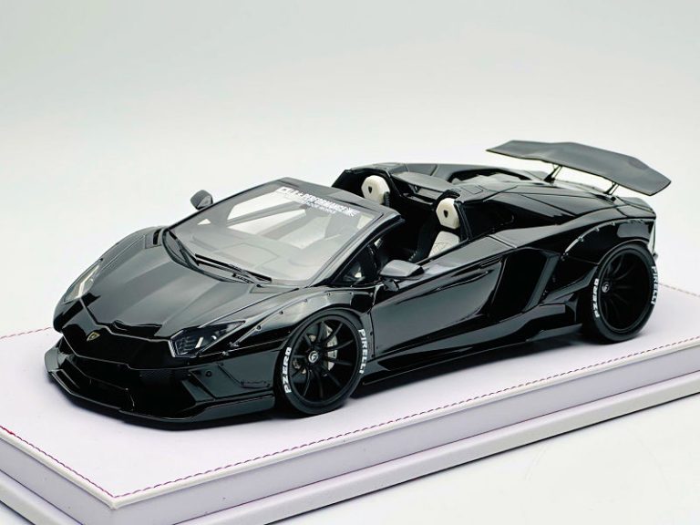 gl_LBWK Aventador SVJ roadster • DiecastSociety.com