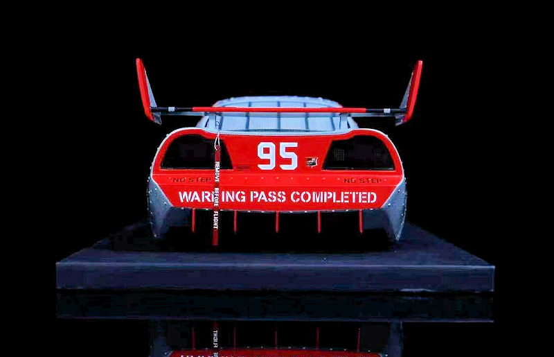 MCQ95 HENG'S Garage Cars Lightning McQueen Exclusive