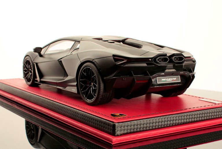 MR Revuelto Nero Nemesis Matt •