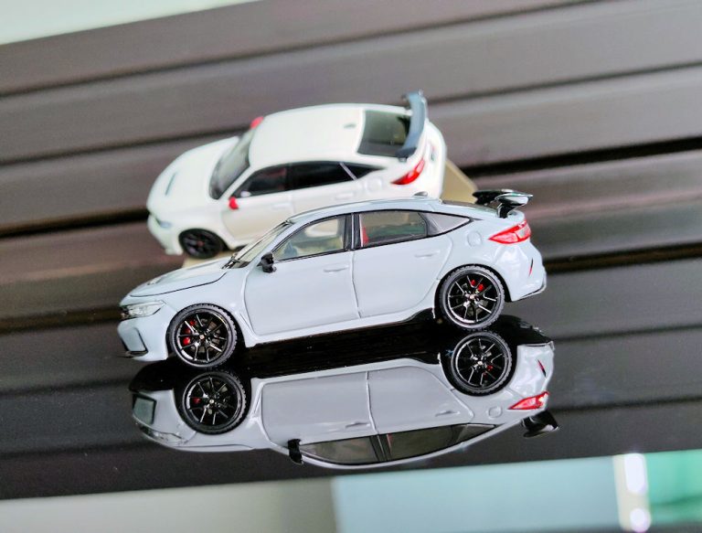 HobbyJapan vs Motorhelix Civic Type R FL5 (12) •