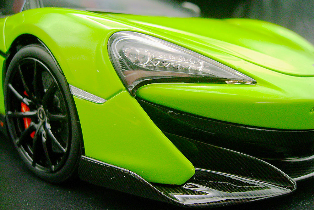 LCDモデル1/18　マクラーレン600LT・ムラサキ 1-18 McLaren 600LT-Purple-力成达
