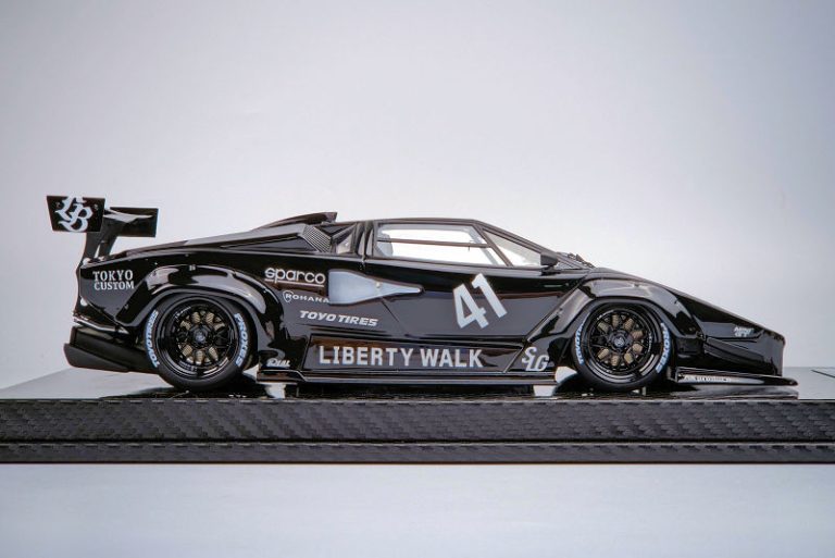 VIP LBWK Lamborghini Countach - Black • DiecastSociety.com