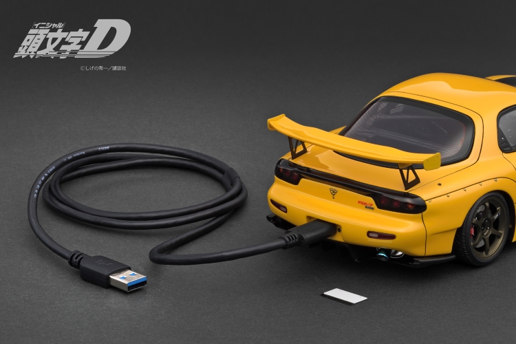 Ignition Model INITIAL D Mazda RX-7 (FD3S) Yellow, LED