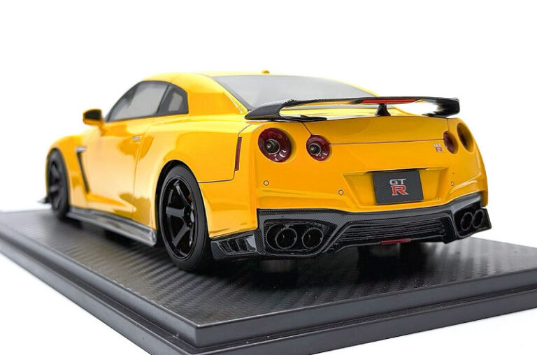 One Model Nissan GTR R35 Custom Edition - Orange/Yellow ...