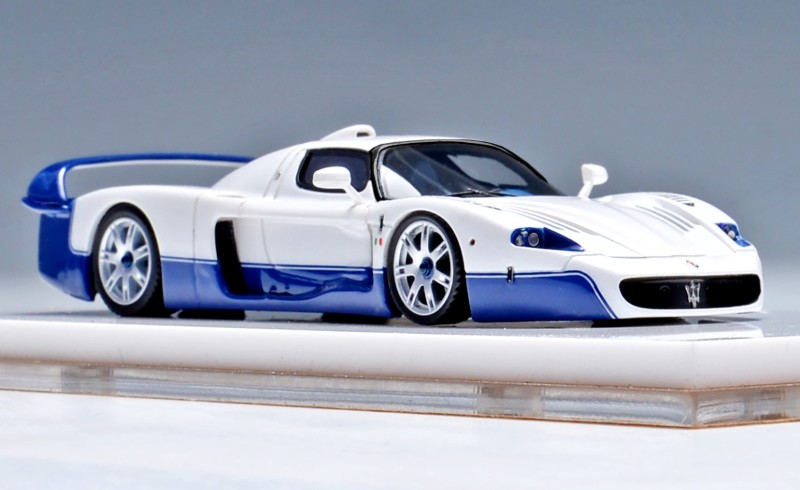 YMモデル 1/64 マセラティ MC12 ストラダーレ YM Model Maserati MC12 Stradale! • DiecastSociety.com